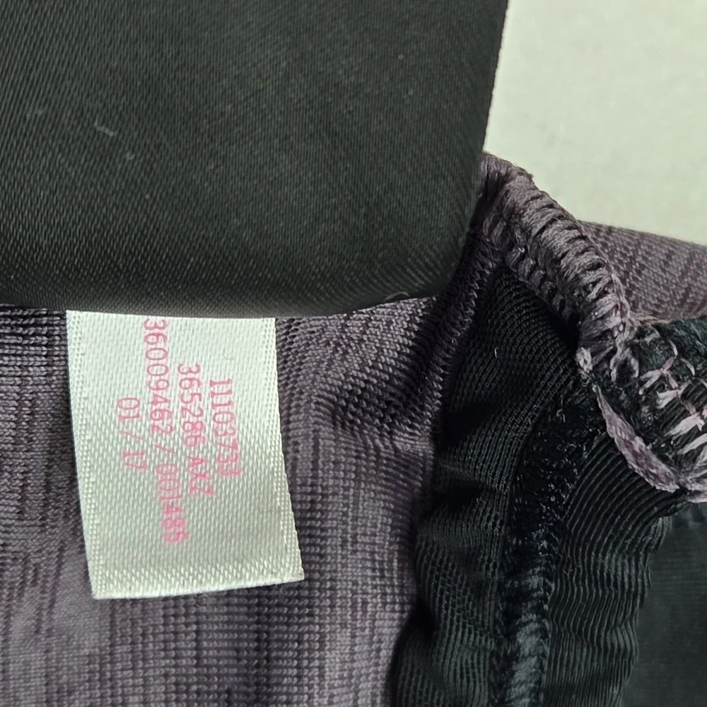 PINK Women Sports Bra‎ Medium Purple Geometric ULTIMATE Pullover
